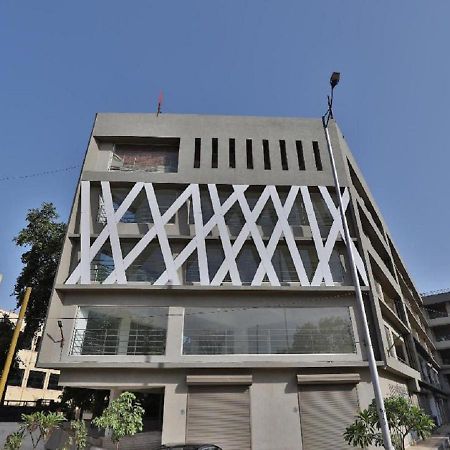 Shree Krishna Palace Hotel Ahmedabad Exterior photo